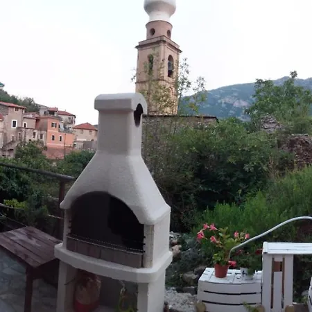 ベッド・アンド・ブレックファスト 8a Castelbianco