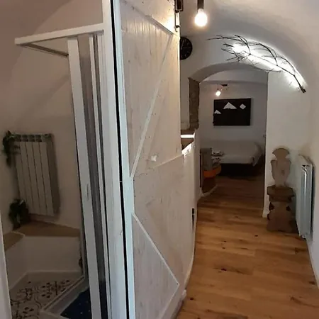 8a Castelbianco 3*