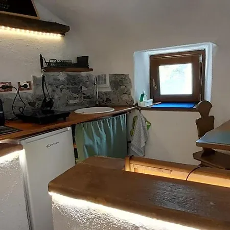 8a Castelbianco Bed & Breakfast *