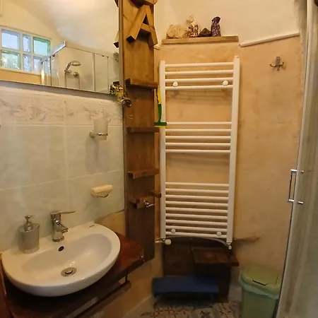 8a Castelbianco Bed & Breakfast *