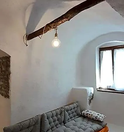 8a Castelbianco Bed & Breakfast